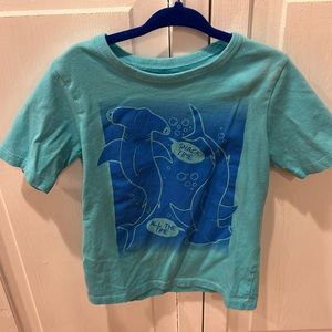 Boys 4T shirt. The children’s place